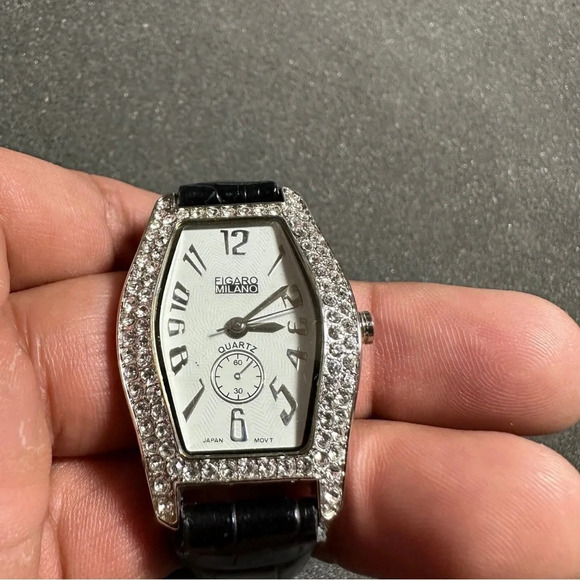 Figaro Milano Ladies Quartz Watch Diamon Bezel Silver Tone Black Strap Working - Picture 2 of 11